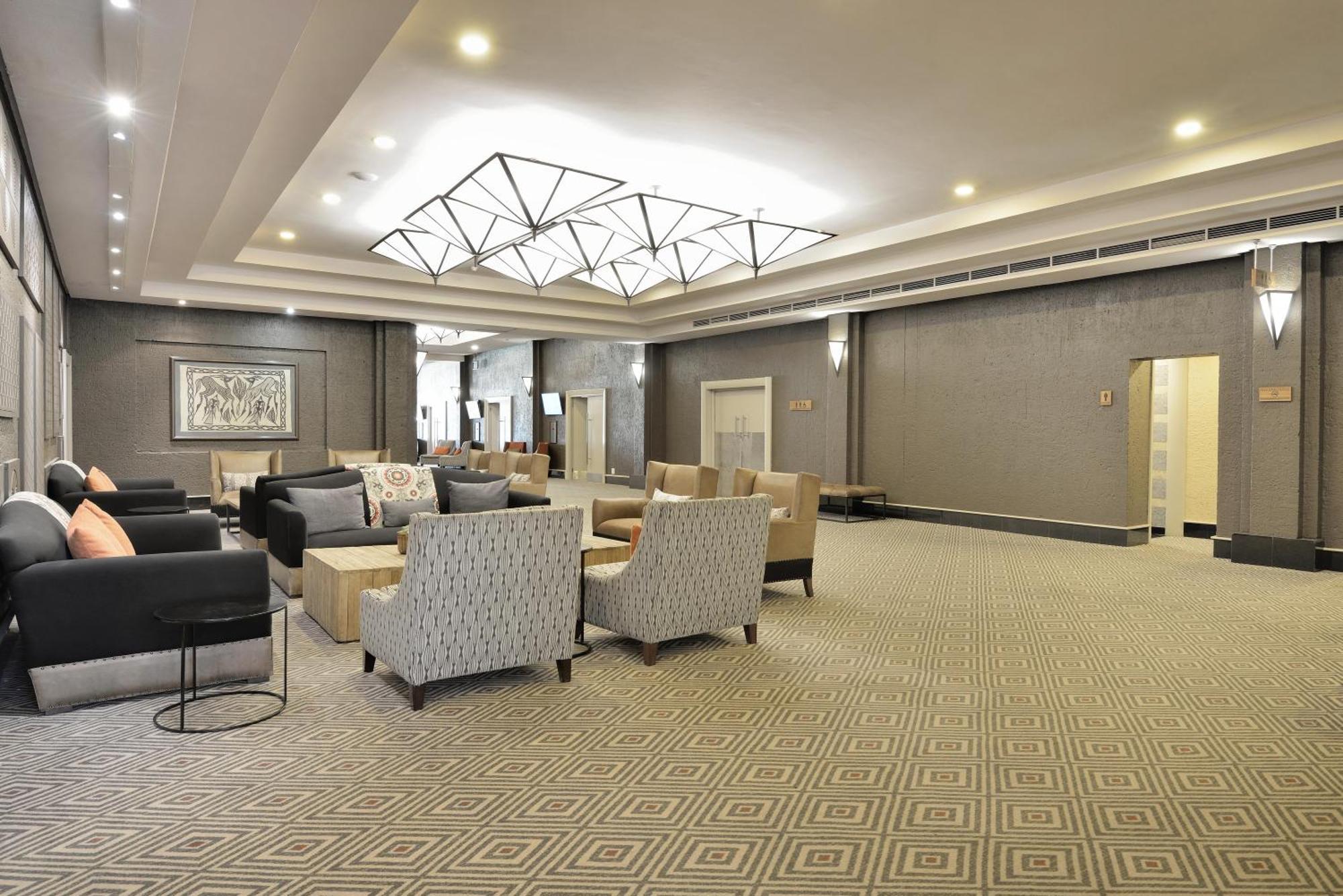 Windhoek Country Club Resort Εξωτερικό φωτογραφία