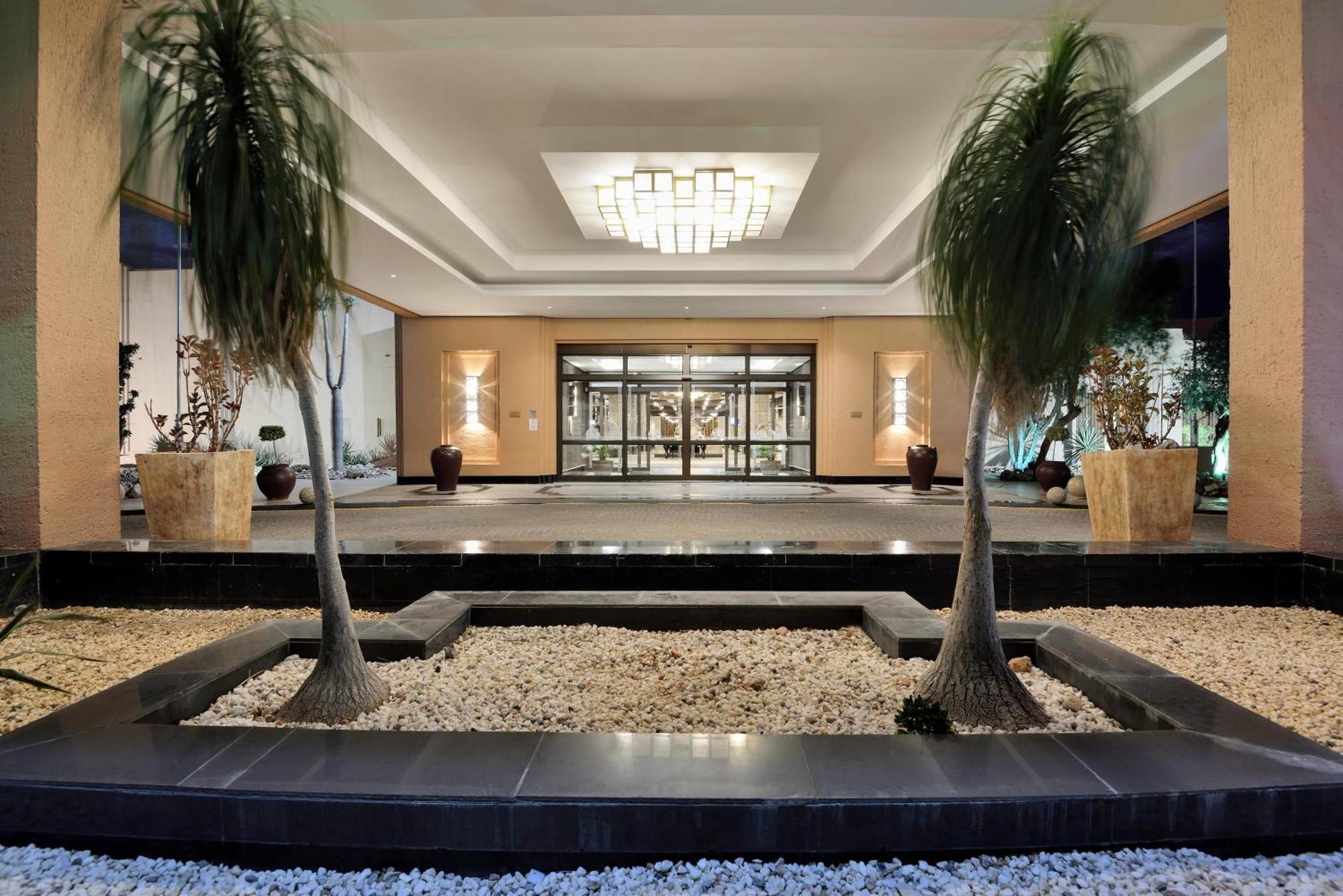 Windhoek Country Club Resort Εξωτερικό φωτογραφία